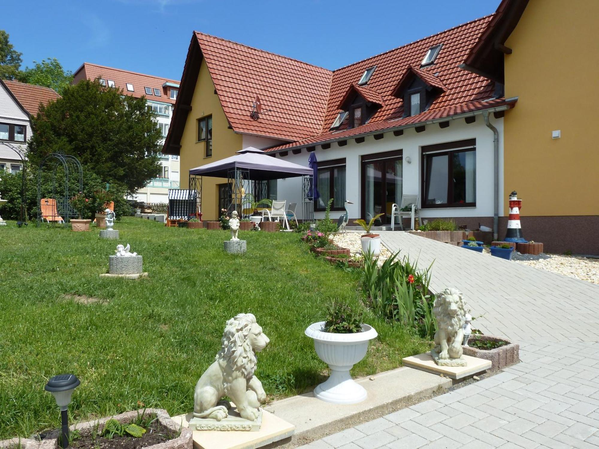 Hotel An Der Uferpromenade à Leinefelde-Worbis Extérieur photo